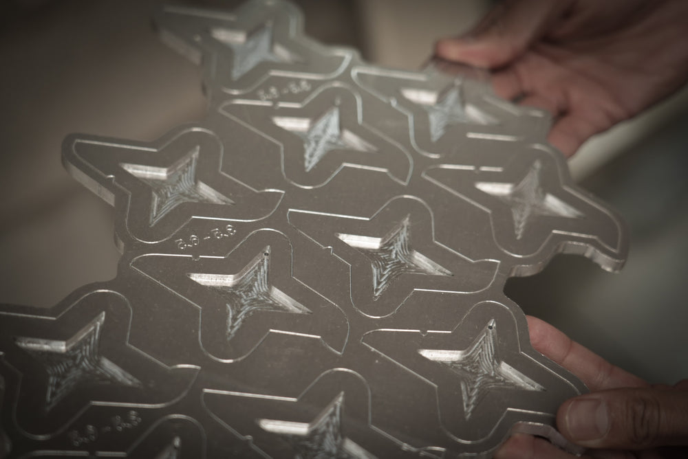 Star-shaped molds for the 323 Cleats